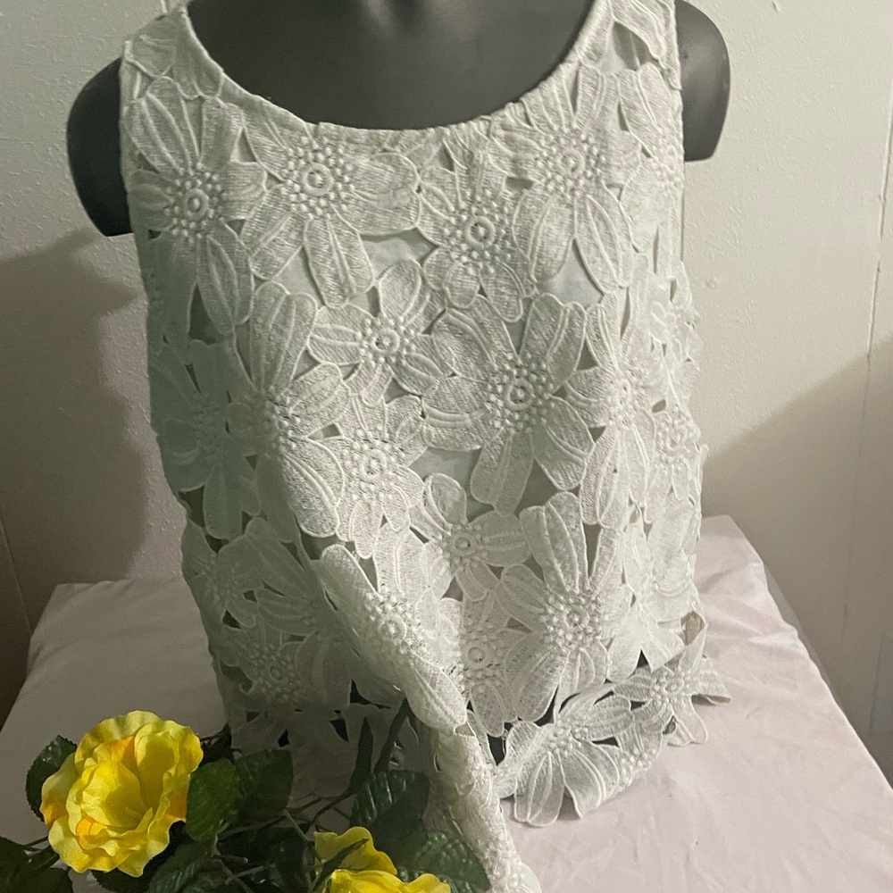 Womens white lace flower crop top summer shirt Womens